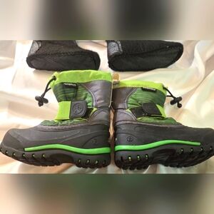 Toddler Size 5 Snow Boots